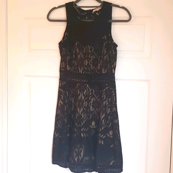 Black Lace A-line Dress - Picture 1 of 8